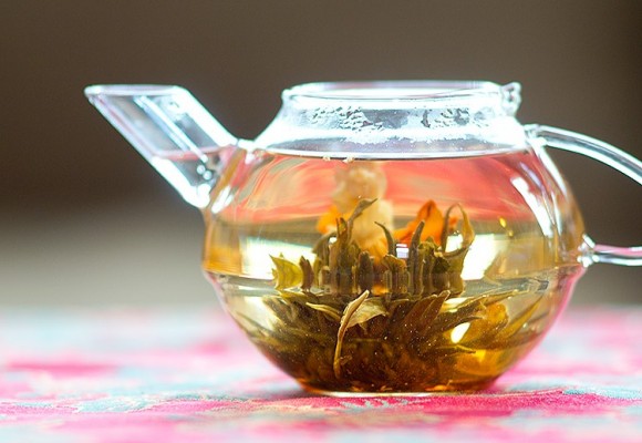 The 5 Best Loose Leaf Teas to Stay Healthy This Winter