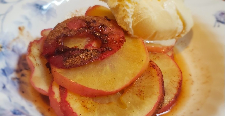 Baked Apples with Kandis Rock Sugar