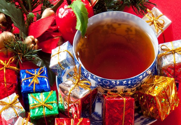 3 Tips to Help You Host the Perfect Holiday Tea Party
